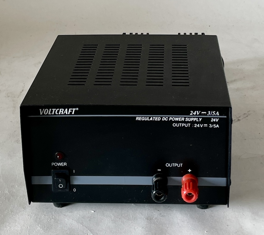 Voltcraft DC Power Supply, gebraucht, 1 Jahr Garantie