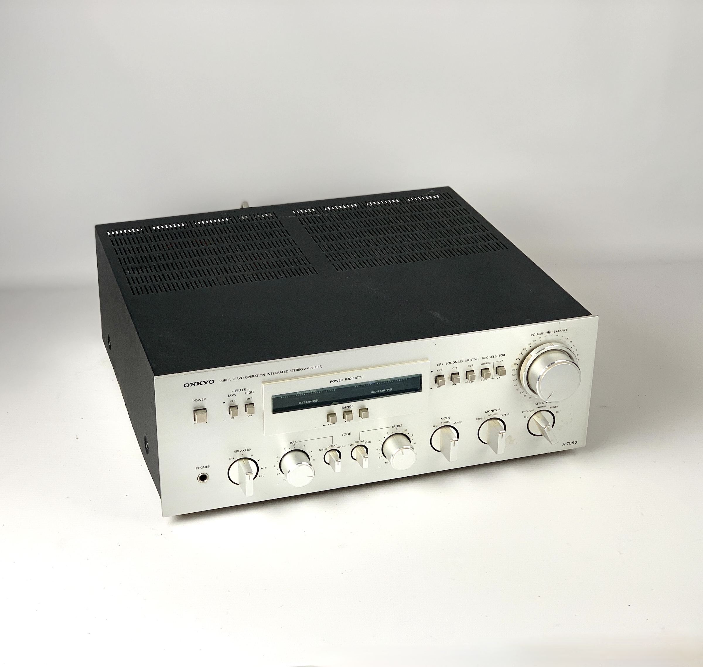 Onkyo A-7090, 1Jahr Garantie
